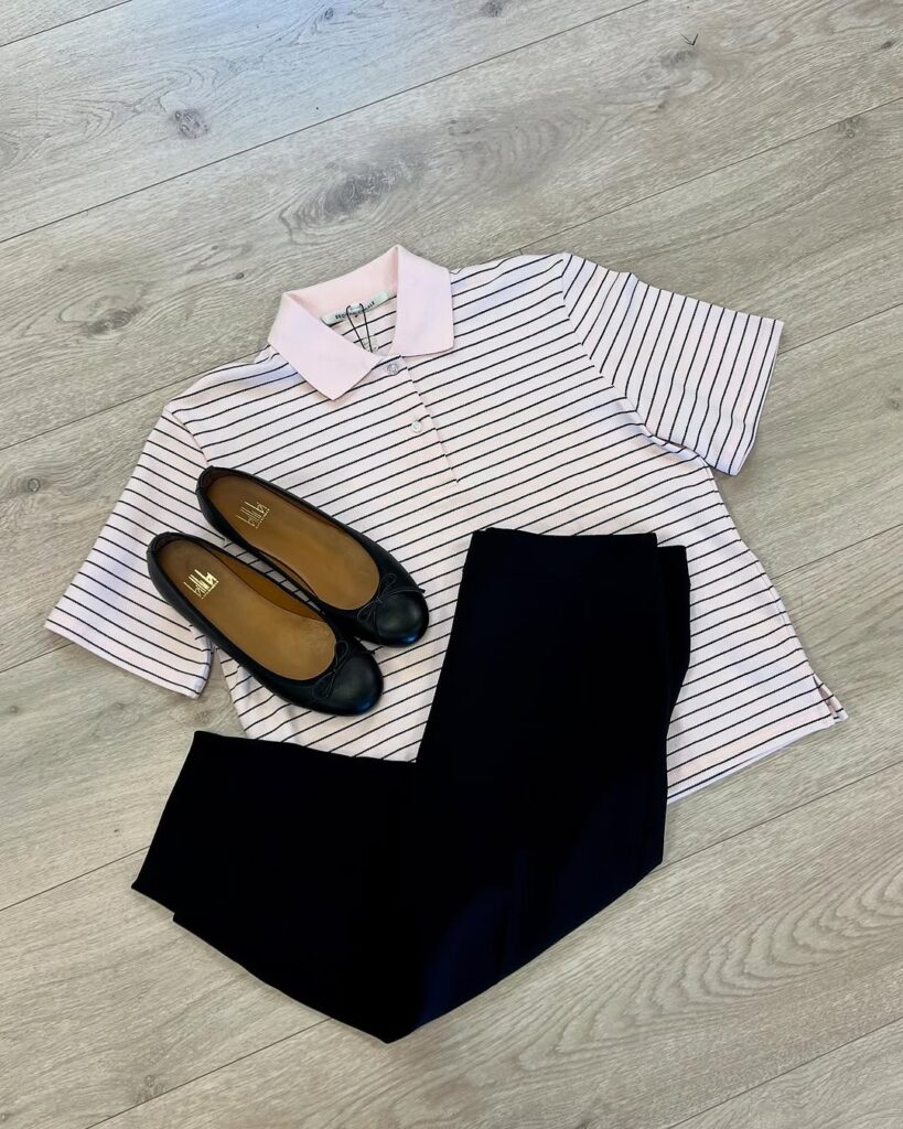 Fineste nyheder fra @secondfemale🌸

Skøn kortærmede polo i en smuk rosa farve og capri pants - Perfekt sæt til sommer🌸